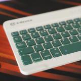 Teclado Bluetooth e-device BKE806 Verde